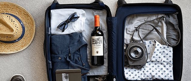 ട്രെയിനുകളിൽ മദ്യം കൊണ്ടുപോകാമോ? ഇന്ത്യൻ റെയിൽവേയുടെ മദ്യം കൊണ്ടുപോകുന്നതിനുള്ള നിയമങ്ങളെക്കുറിച്ച് ഇതാ.